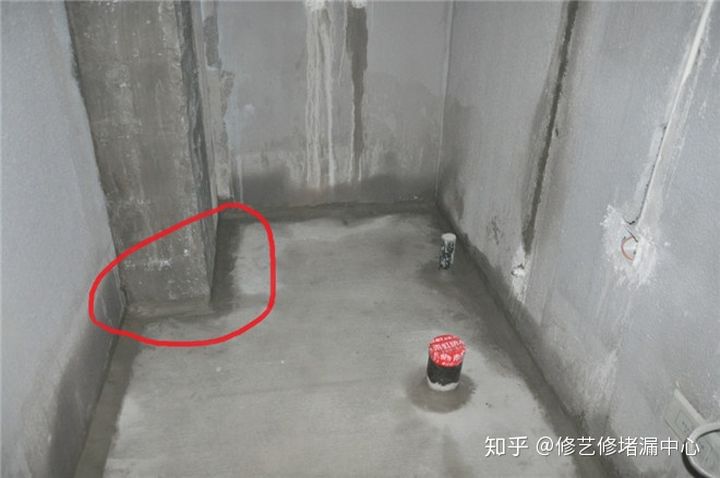 终于找到卫生间漏水的解决办法了！不看会后悔